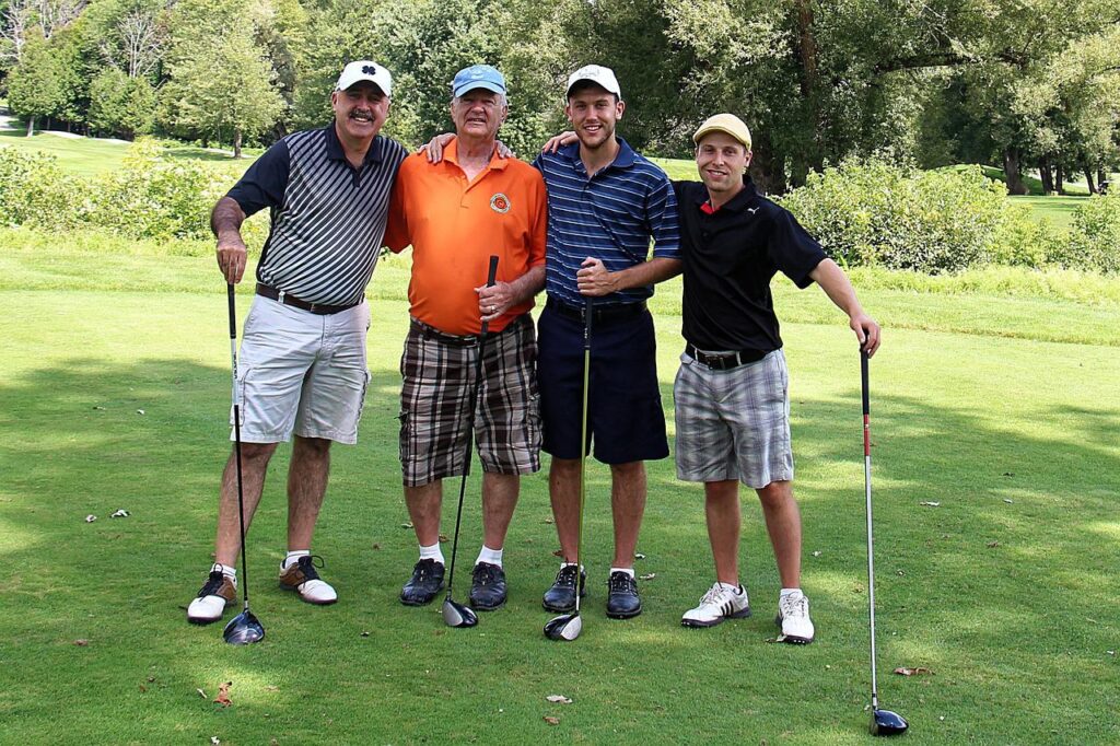 golfers, group photo, men-960917.jpg